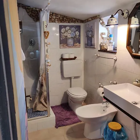 Alojamento de Acomodação e Pequeno-almoço Le Grette 3*